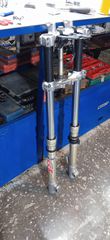 Πωλούνται γνήσια αμορτισέρ εμπρός HONDA XR 250-thumb-3