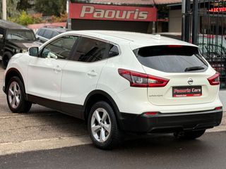 Nissan Qashqai 2018-thumb-11