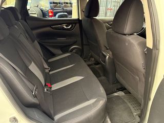Nissan Qashqai 2018-thumb-16