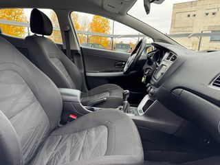 Kia Ceed / cee'd 2016 FULL EXTRA!!!!-thumb-11