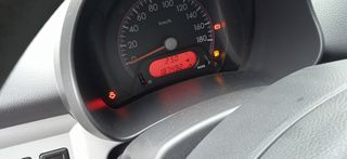 Nissan Pixo 2011 1.0 ACENTA EDITION-thumb-16