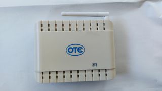 4 ΤΕΜΑΧΙΑ Routers- thomson - ΖΤΕ-thumb-2