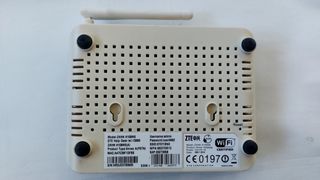4 ΤΕΜΑΧΙΑ Routers- thomson - ΖΤΕ-thumb-7