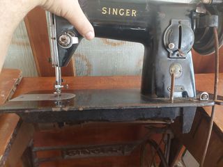 Singer-thumb-3
