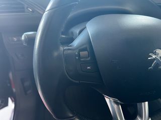 Peugeot 208 2016 1.2 PURETECH 82 ACTIVE-thumb-13