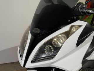 Kymco Downtown 300i 2010-thumb-6