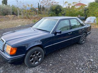 Mercedes-Benz E 200 1992-thumb-2