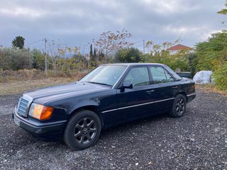 Mercedes-Benz E 200 1992-thumb-3