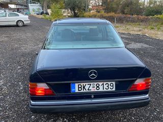 Mercedes-Benz E 200 1992-thumb-7