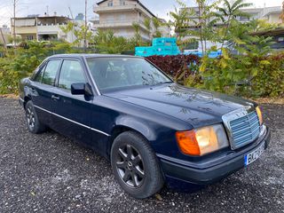 Mercedes-Benz E 200 1992-thumb-14