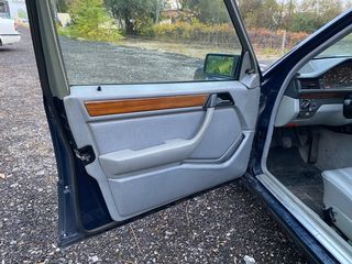Mercedes-Benz E 200 1992-thumb-18