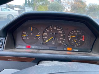 Mercedes-Benz E 200 1992-thumb-21