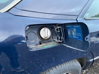 Mercedes-Benz E 200 1992-thumb-32