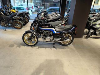 Honda CB 400 1982 N-thumb-3