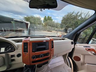 Mercedes-Benz 2014 Sprinter-thumb-3