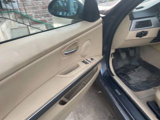BMW Έ90 2009 320 D-thumb-7
