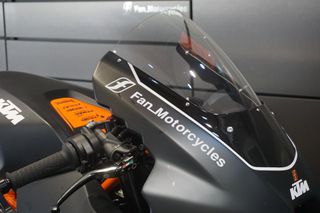 KTM 2024 RC 8 C-thumb-5