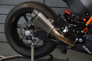 KTM 2024 RC 8 C-thumb-7