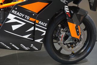 KTM 2024 RC 8 C-thumb-11