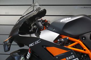 KTM 2024 RC 8 C-thumb-22