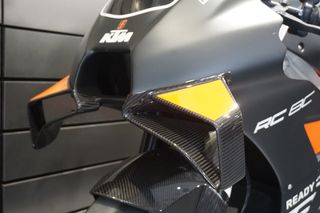 KTM 2024 RC 8 C-thumb-27