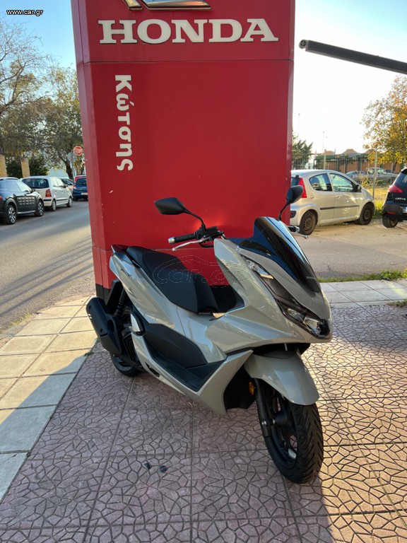 Honda 2026 PCX 125 ABS