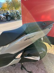 Honda 2026 PCX 125 ABS-thumb-11