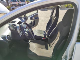 Toyota Aygo 2014-thumb-7