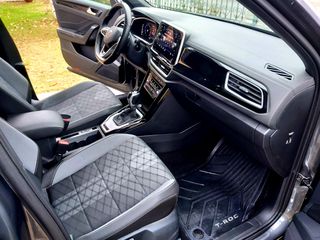 Volkswagen T-Roc 2023 T-Roc 2023 R-Line-thumb-10