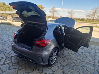 Mercedes-Benz A 180 2018-thumb-20
