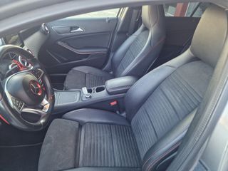 Mercedes-Benz A 180 2018-thumb-32