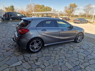 Mercedes-Benz A 180 2018-thumb-6