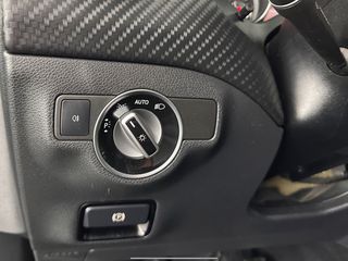 Mercedes-Benz A 180 2018-thumb-41