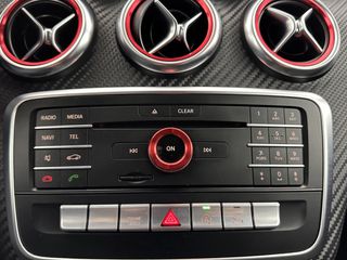 Mercedes-Benz A 180 2018-thumb-39