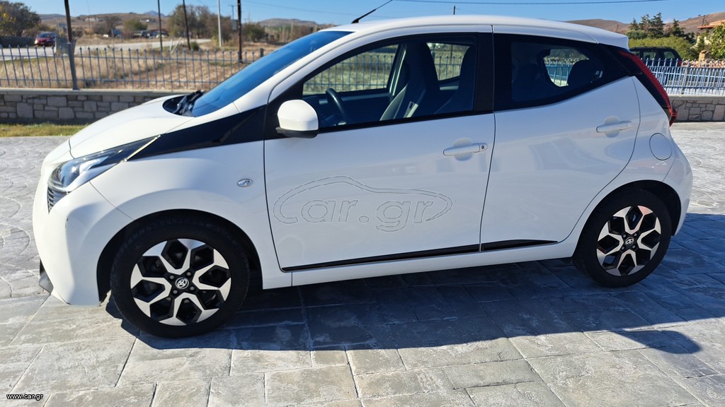 Toyota Aygo (X) 2018 AUGO 1.0 X-WAVE