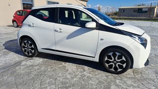 Toyota Aygo (X) 2018 AUGO 1.0 X-WAVE-thumb-2