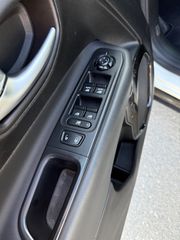Jeep Renegade 2016 Jeep Renegade 1.6 M-Jet Dawn Of Justice-thumb-13