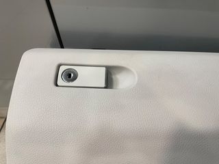 Ντουλαπάκι W212 Mercedes Benz-thumb-1