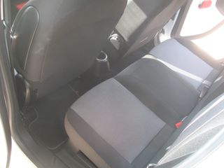 Renault Twingo 2015-thumb-10