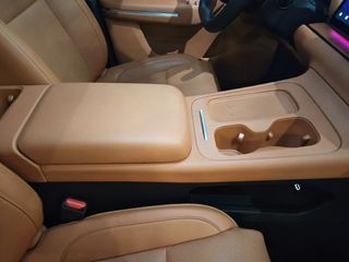 Leapmotor C 10 2025 DESIGN BEV-thumb-17