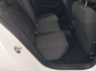 Volkswagen Passat 2018 COMFORTLINE-thumb-30