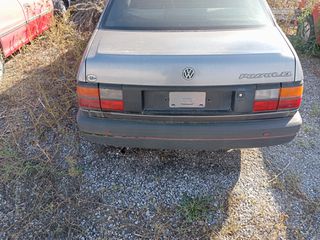 VW PASSAT SEDAN 89-93 πορτ μπαγκάζ-thumb-1