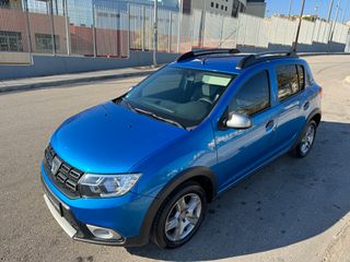 Dacia Sandero 2017 Stepway-thumb-1