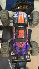 TRAXXAS E-REVO Brushless 4WD TQi TSM 6s με 2 μπαταρίες και φορτιστή με έχτρα 485€