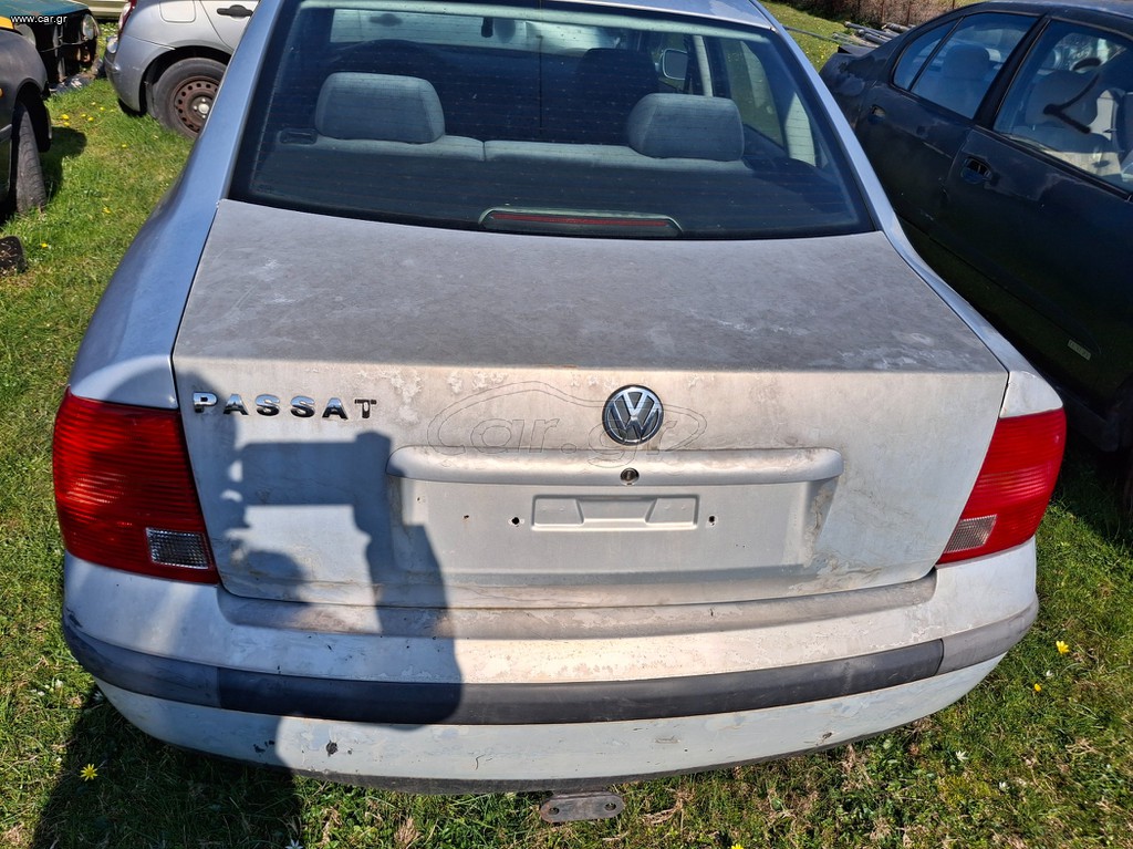 ΚΑΠΟ ΠΙΣΩ  VOLKSWAGER PASSAT FSI 2008