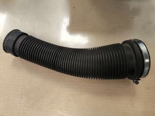 Κολάρο εισαγωγής αέρα με κωδικό 93319134 από Opel Corsa C 2000-2006 , Opel Tigra B 2004-2009 , Opel Combo C 2000-2011