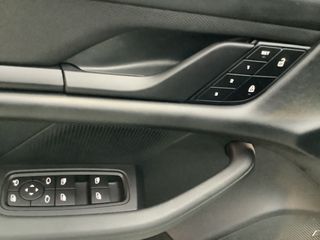 Porsche Taycan 2022 4 CROSS TURISMO-thumb-21