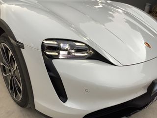 Porsche Taycan 2022 4 CROSS TURISMO-thumb-43