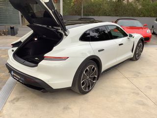 Porsche Taycan 2022 4 CROSS TURISMO-thumb-32