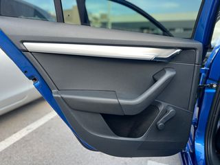 Skoda Octavia 2019 1.6 TDI-thumb-25
